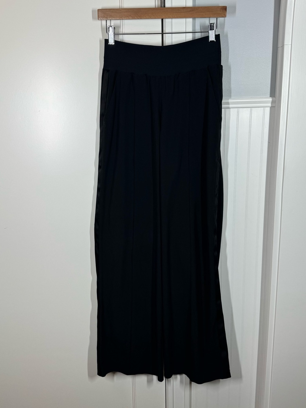 Athleta Nolita Wide Leg Pants Black High Rise Side Stripe 657665-00 Womens 6